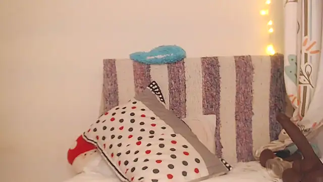 Ahlya online show from December 15, 1:22 am