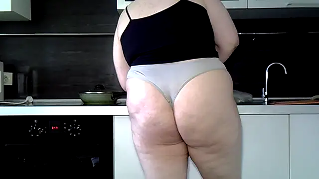 Snapshot of AnitaWillias chatting on July 7, 6:47 am AnitaWillias online show from July 7, 6:47 am