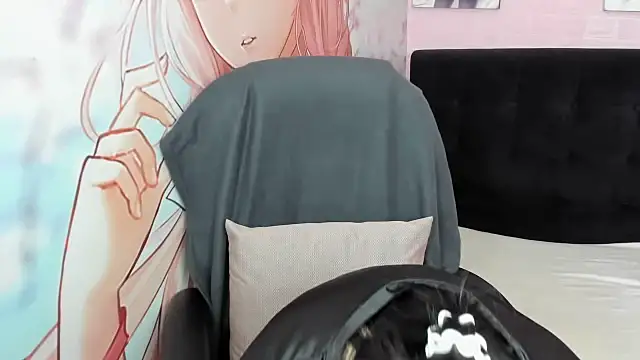 Snapshot of AllysonMilf69 chatting on September 28, 2:13 pm AllysonMilf69 online show from September 28, 2:13 pm