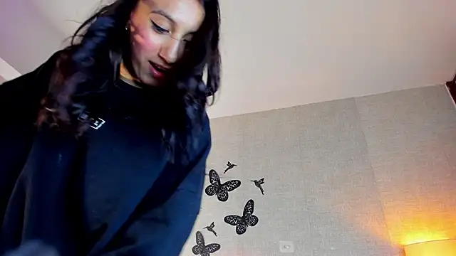 Snapshot of LyaEvanss chatting on February 13, 8:17 am LyaEvanss online show from February 13, 8:17 am