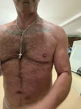 Snapshot of DaddySnowXX chatting on May 13, 2:51 am DaddySnowXX online show from May 13, 2:51 am
