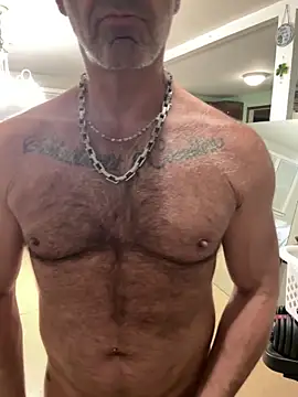 Snapshot of DaddySnowXX chatting on April 15, 7:03 am DaddySnowXX online show from April 15, 7:03 am