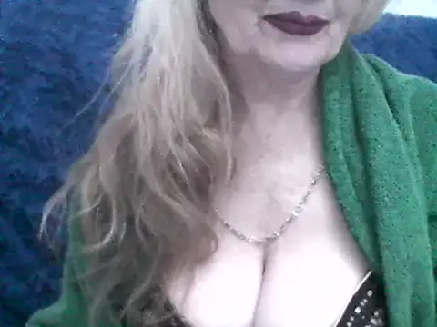 Snapshot of CarlyTreat chatting on March 12, 2:34 pm CarlyTreat online show from March 12, 2:34 pm