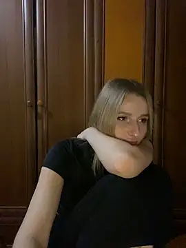 Snapshot of Ameli_Li chatting on December 7, 2:47 am Ameli Li online show from December 7, 2:47 am