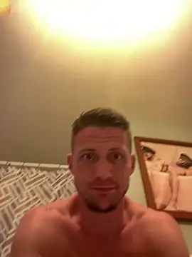 Snapshot of trash4cash chatting on March 7, 6:35 am trash4cash online show from March 7, 6:35 am