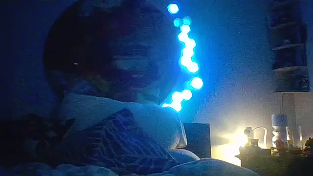 Snapshot of trash4cash chatting on March 22, 3:30 am trash4cash online show from March 22, 3:30 am