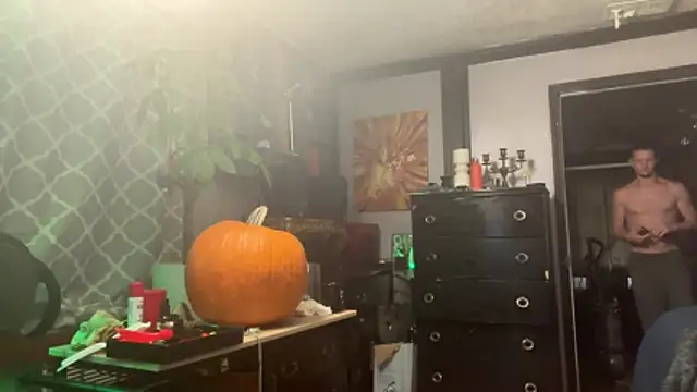 Snapshot of trash4cash chatting on October 26, 9:59 pm trash4cash online show from October 26, 9:59 pm