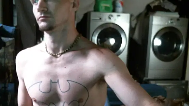 Snapshot of trash4cash chatting on October 6, 4:08 pm trash4cash online show from October 6, 4:08 pm