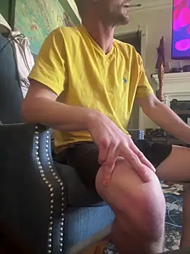 Snapshot of trash4cash chatting on March 3, 4:58 pm trash4cash online show from March 3, 4:58 pm