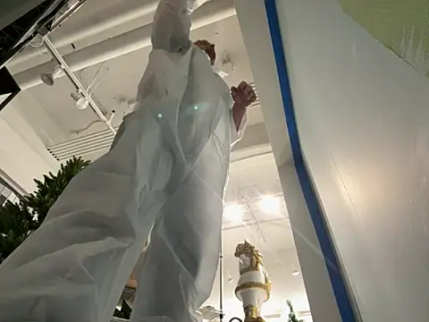 Snapshot of trash4cash chatting on December 4, 1:37 am trash4cash online show from December 4, 1:37 am