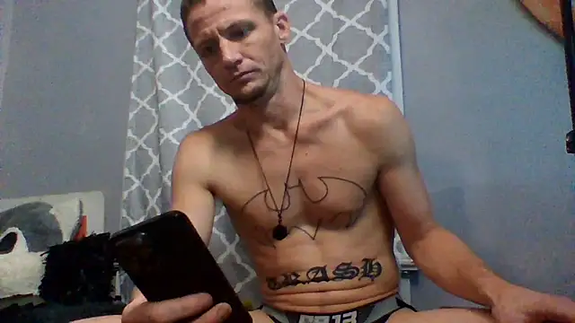 Snapshot of trash4cash chatting on October 24, 11:59 pm trash4cash online show from October 24, 11:59 pm