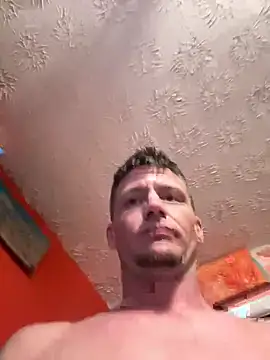 Snapshot of trash4cash chatting on March 9, 5:17 pm trash4cash online show from March 9, 5:17 pm