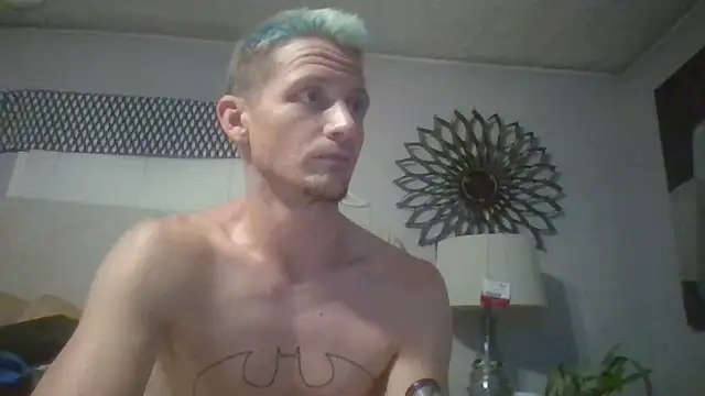 Snapshot of trash4cash chatting on September 12, 1:39 am trash4cash online show from September 12, 1:39 am