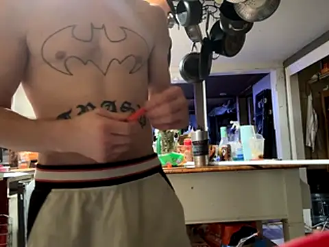 Snapshot of trash4cash chatting on November 10, 12:04 am trash4cash online show from November 10, 12:04 am