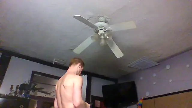 Snapshot of trash4cash chatting on November 8, 4:16 am trash4cash online show from November 8, 4:16 am