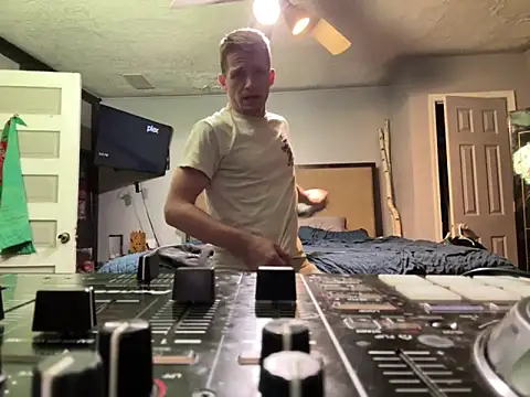 trash4cash online show from January 15, 10:57 pm