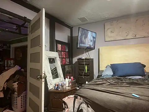 trash4cash online show from March 25, 6:24 am