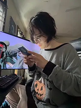 YandereDemon online show from October 21, 3:22 pm