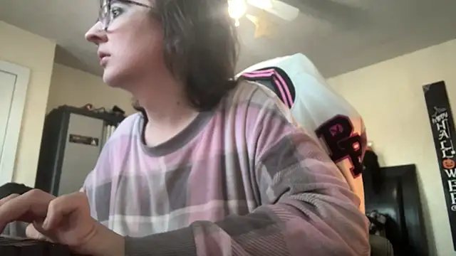 YandereDemon online show from December 16, 1:37 pm