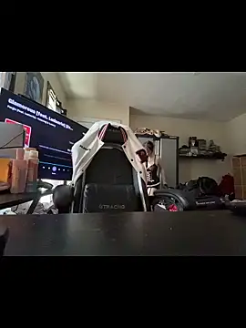 YandereDemon online show from December 2, 8:10 pm