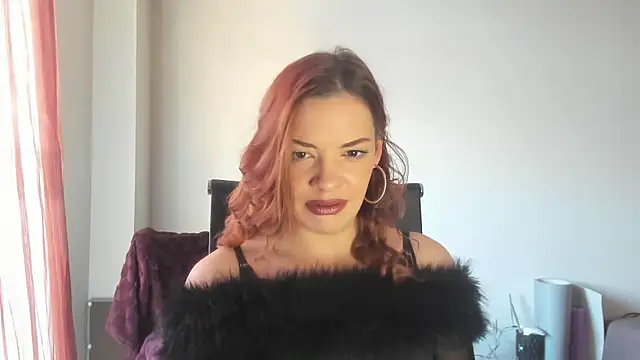 LilliLowexox online show from February 7, 12:46 pm