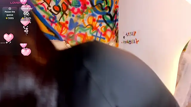 Snapshot of Liana_Bernocchi chatting on October 26, 8:31 pm Liana Bernocchi online show from October 26, 8:31 pm