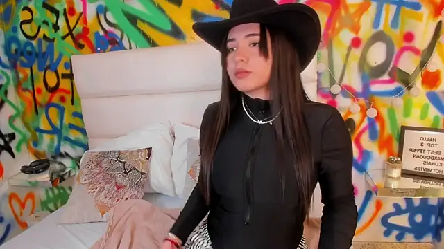 Snapshot of Liana_Bernocchi chatting on November 22, 9:02 pm Liana Bernocchi online show from November 22, 9:02 pm