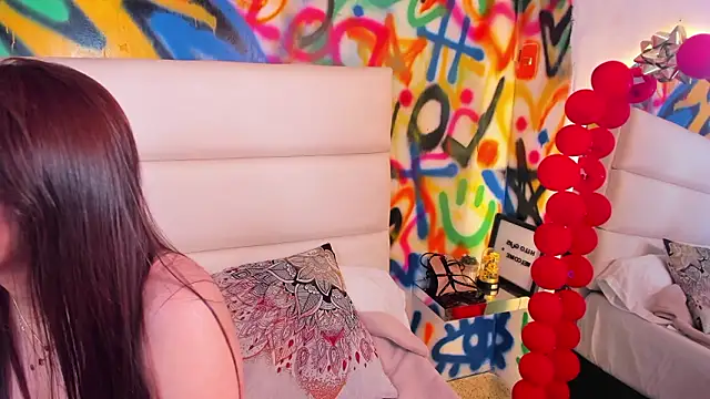 Liana Bernocchi online show from February 12, 8:19 pm