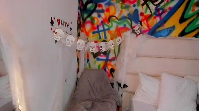 Snapshot of Liana_Bernocchi chatting on October 3, 7:26 pm Liana Bernocchi online show from October 3, 7:26 pm