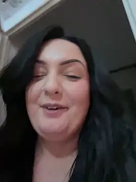 Snapshot of ninusbabee chatting on December 6, 9:40 pm ninusbabee online show from December 6, 9:40 pm