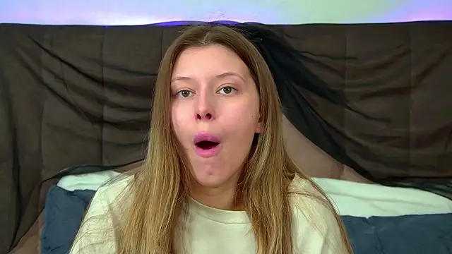 Snapshot of LiliaBianka chatting on October 24, 7:40 am LiliaBianka online show from October 24, 7:40 am