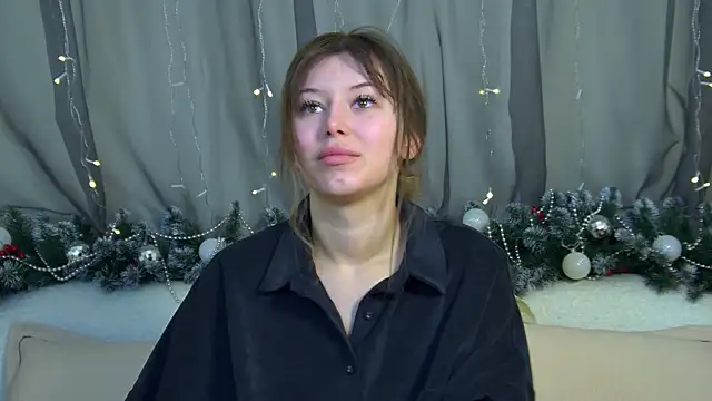 Snapshot of LiliaBianka chatting on December 5, 6:34 am LiliaBianka online show from December 5, 6:34 am