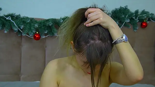 Snapshot of LiliaBianka chatting on December 15, 6:30 am LiliaBianka online show from December 15, 6:30 am