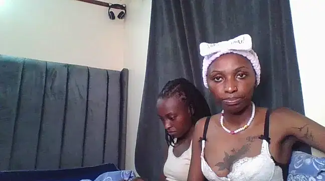 Snapshot of Sexy_nakishaa chatting on December 11, 1:05 am Sexy nakishaa online show from December 11, 1:05 am