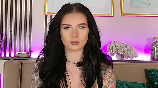 CarolinePrescott online show from March 11, 5:56 am