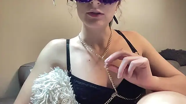 lexihot0000 online show from November 10, 9:09 pm