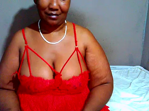 Snapshot of Pinkpussyxx chatting on December 5, 4:00 am Pinkpussyxx online show from December 5, 4:00 am