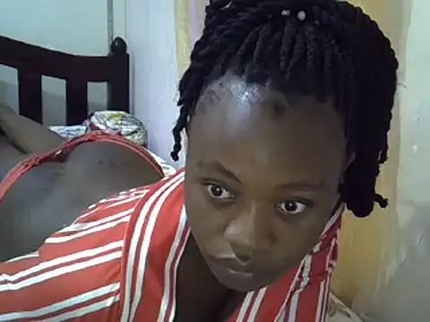 Snapshot of CuteSavana chatting on February 9, 3:32 am CuteSavana online show from February 9, 3:32 am