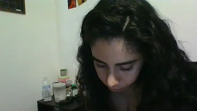 Snapshot of catrinasexy19 chatting on December 21, 7:16 pm catrinasexy19 online show from December 21, 7:16 pm