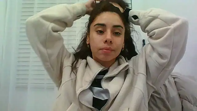 Snapshot of catrinasexy19 chatting on January 24, 5:31 am catrinasexy19 online show from January 24, 5:31 am