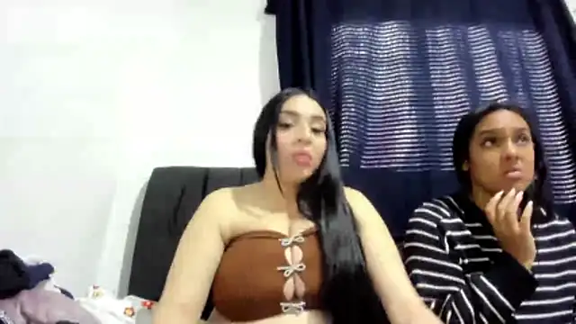 EmmaHole  online show from May 16, 9:14 pm