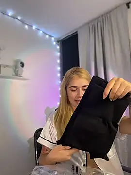 JoselinFlower  online show from March 17, 1:41 am