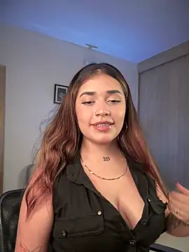 JoselinFlower  online show from March 18, 3:45 am