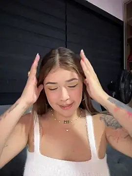 JoselinFlower  online show from December 14, 3:39 am