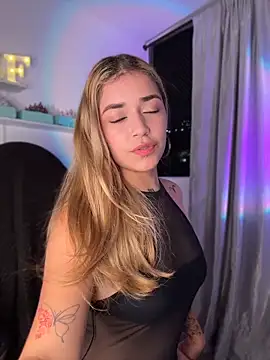 Snapshot of JoselinFlower_ chatting on May 24, 1:38 am JoselinFlower online show from May 24, 1:38 am