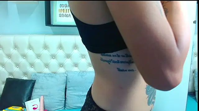 lucia marks online show from February 27, 11:48 pm