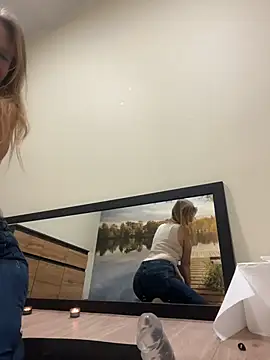 Vanilladreams online show from February 16, 3:32 pm