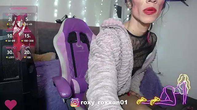 roxy roxxan online show from March 4, 2:30 am