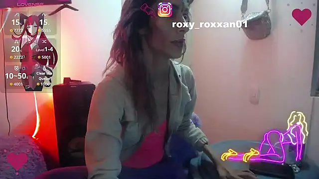 Snapshot of roxy_roxxan chatting on November 28, 2:56 am roxy roxxan online show from November 28, 2:56 am