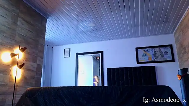 Snapshot of AsmodeoCox chatting on October 5, 10:00 pm AsmodeoCox online show from October 5, 10:00 pm